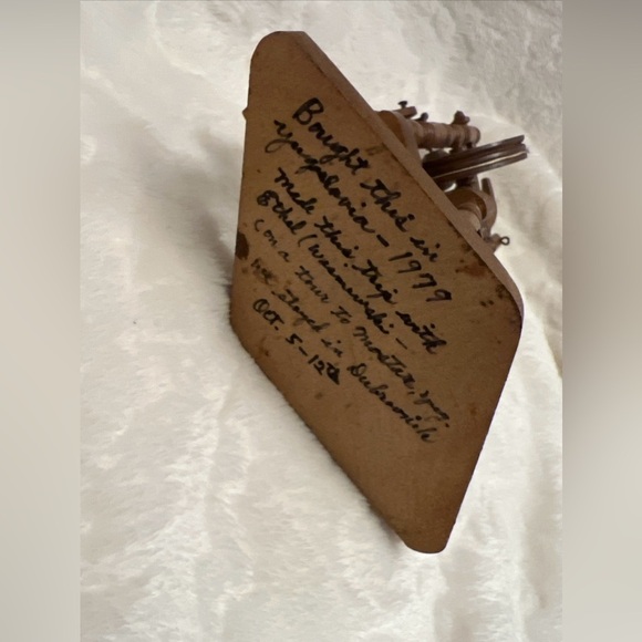 Vintage 8" Miniature Dollhouse Spinning Wheel Wood Salesman Sample - Picture 12 of 12